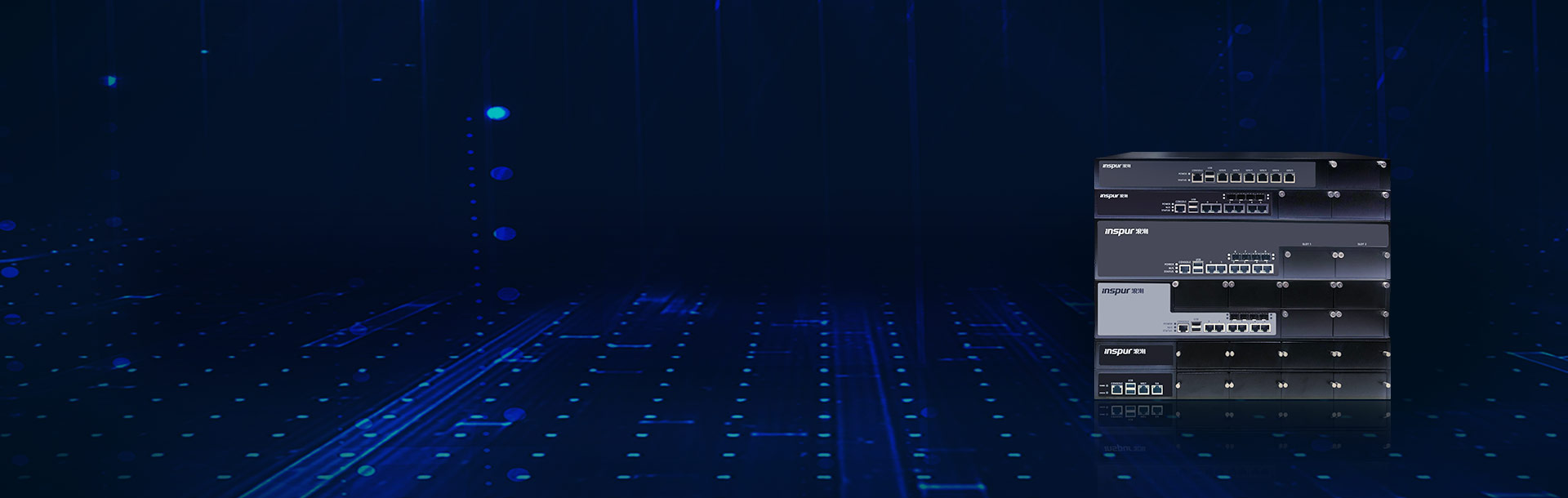 �侰